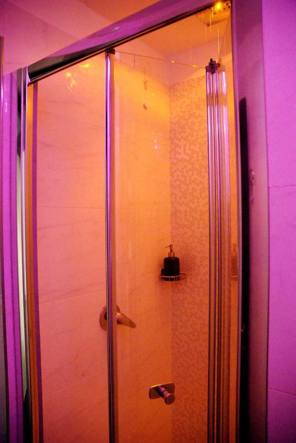 New Emotion Room Трієст Екстер'єр фото